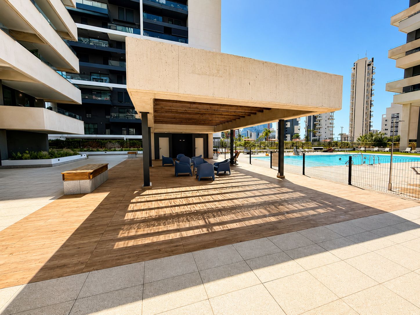 apartamentos en calpe · zona-playa-arenal 525000€