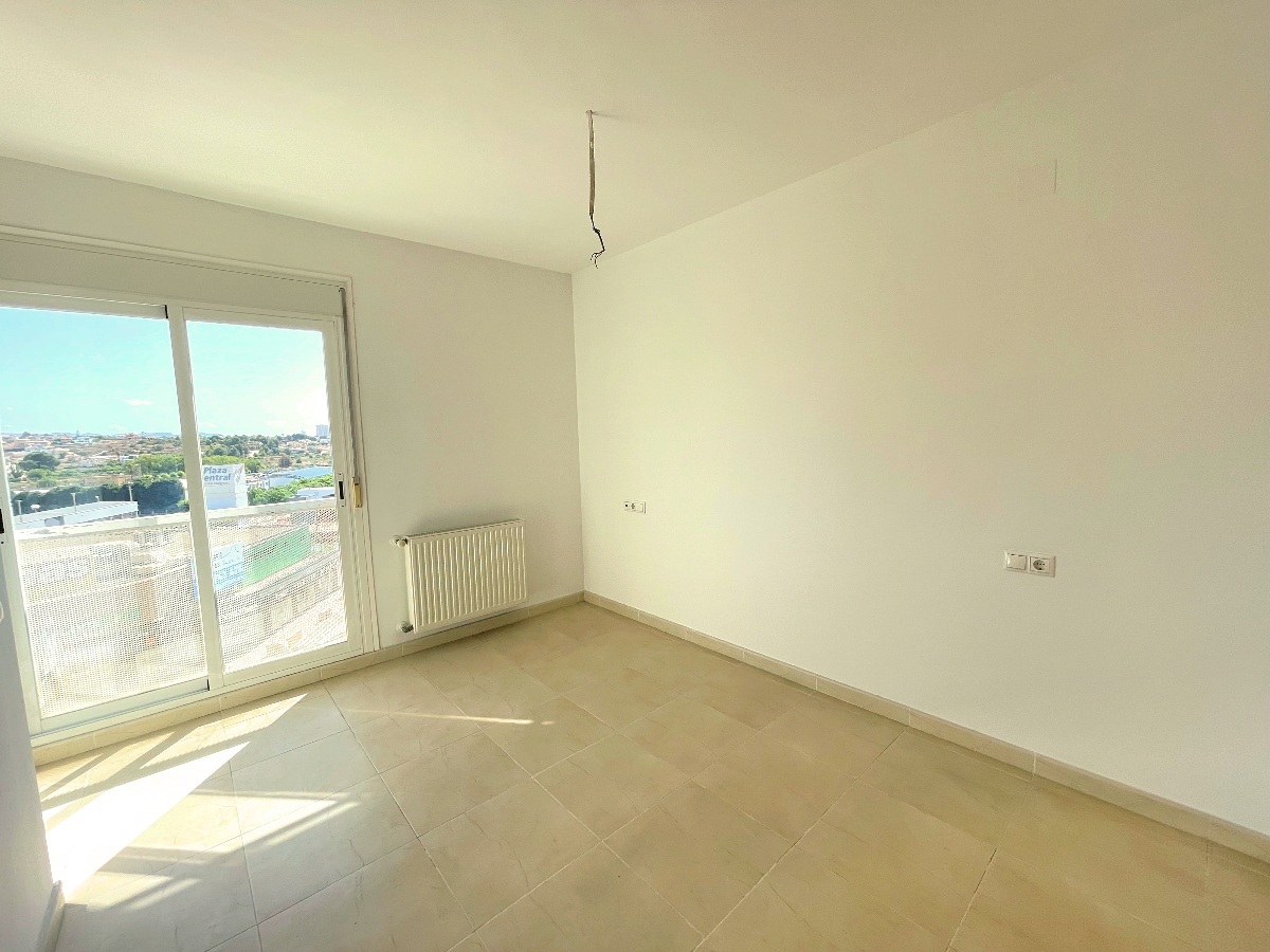 Apartment with unobstructed views and only 6 minutes walk from the beach
