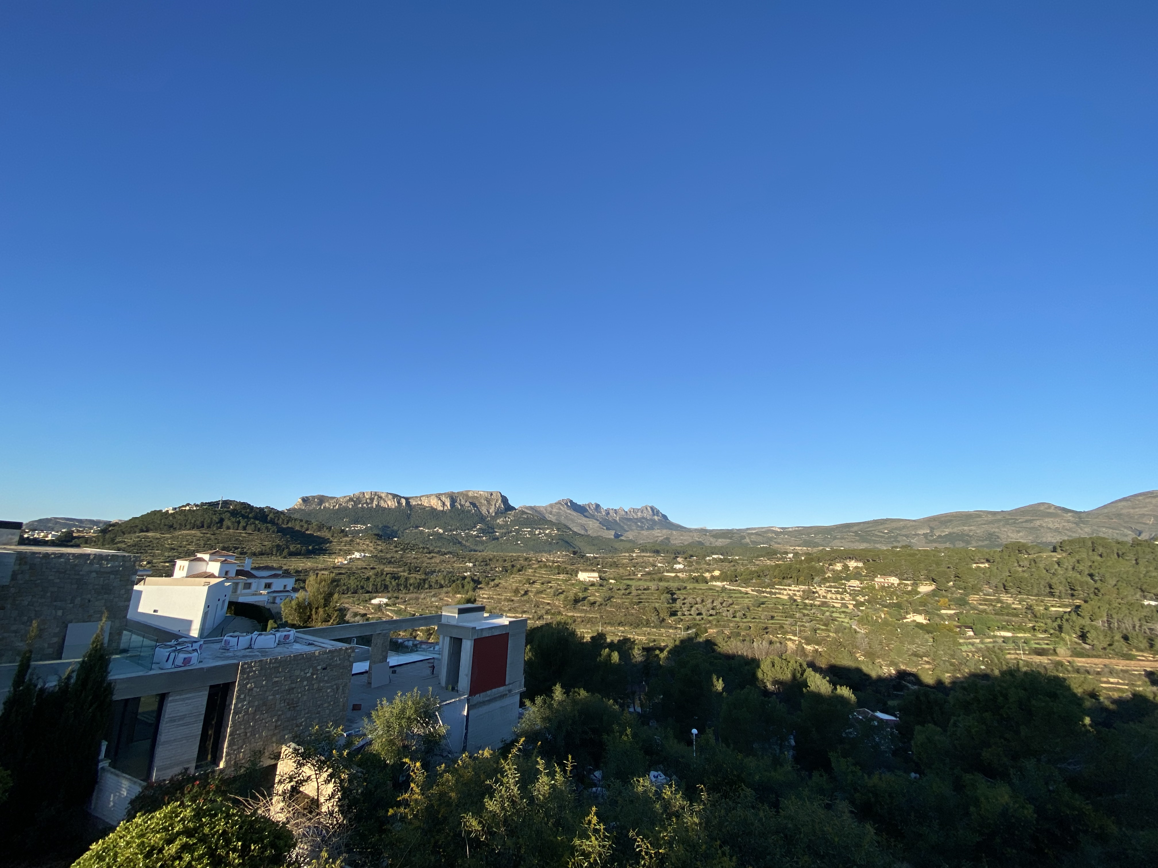 Mooi perceel met prachtig uitzicht op de berg van Oltá