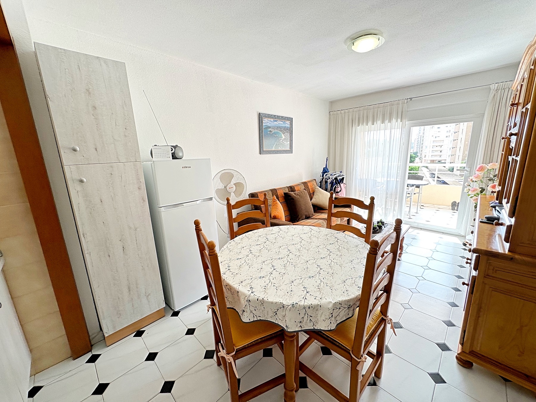 Mooi appartement in Calpe in de buurt van het Arenal strand, met vrij uitzicht.